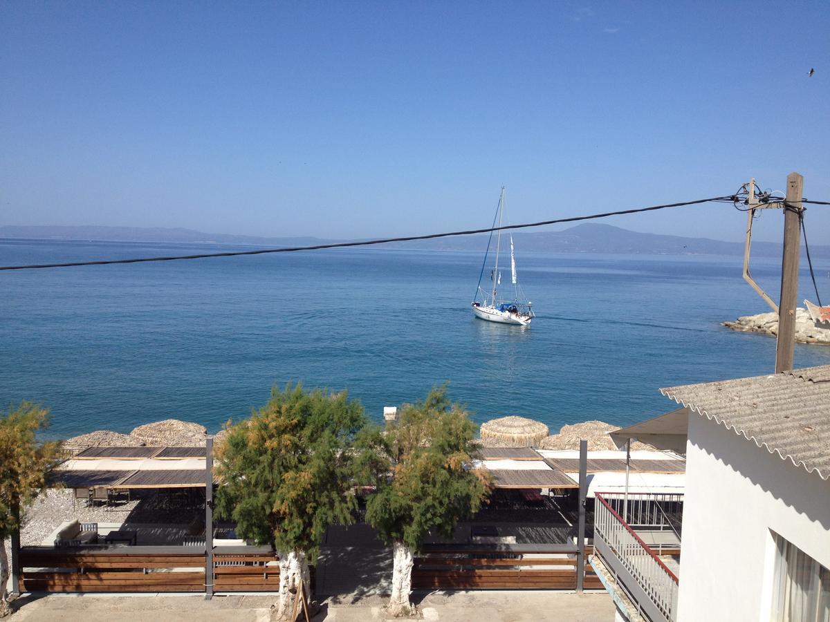 Agali 2 Superior Mezonet Front Of The Sea Apartment Akrogiali Exterior photo